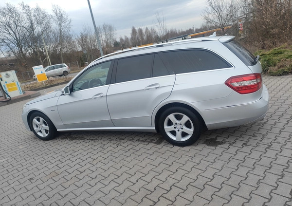 Mercedes-Benz Klasa E cena 40900 przebieg: 268000, rok produkcji 2010 z Bytom małe 172